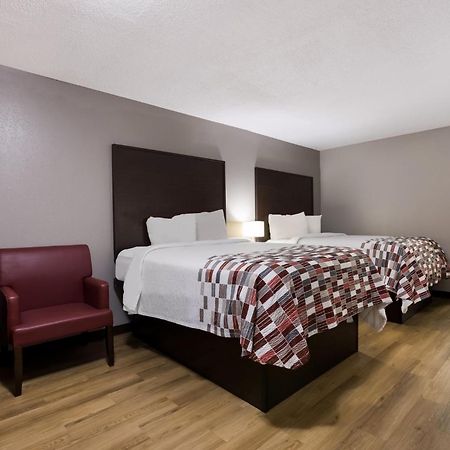Red Roof Inn & Suites Statesboro - University Экстерьер фото